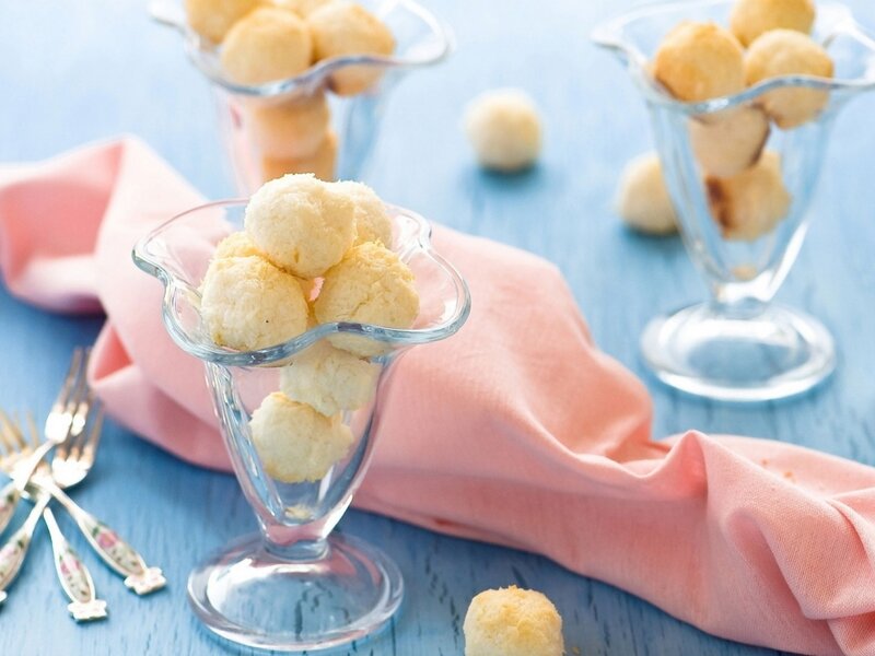 Coconut Cookies in Glasses