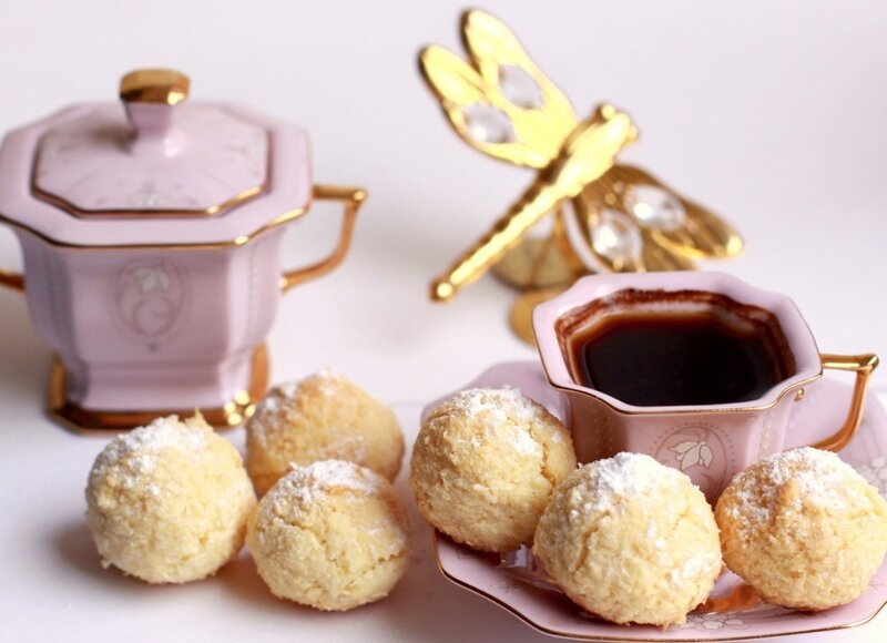 Coconut Cookies with Coffee