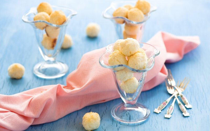 Coconut Macaroons in Glasses