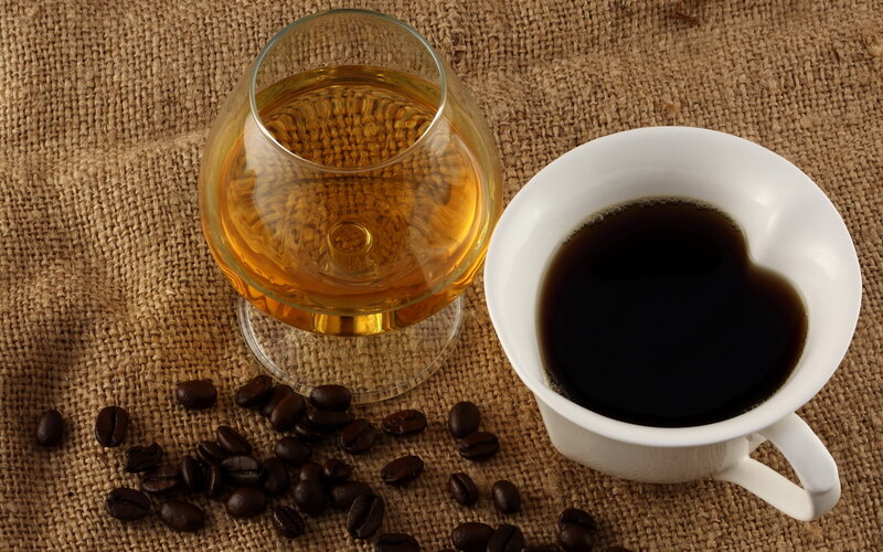 Coffee and Brandy on Burlap — Brown