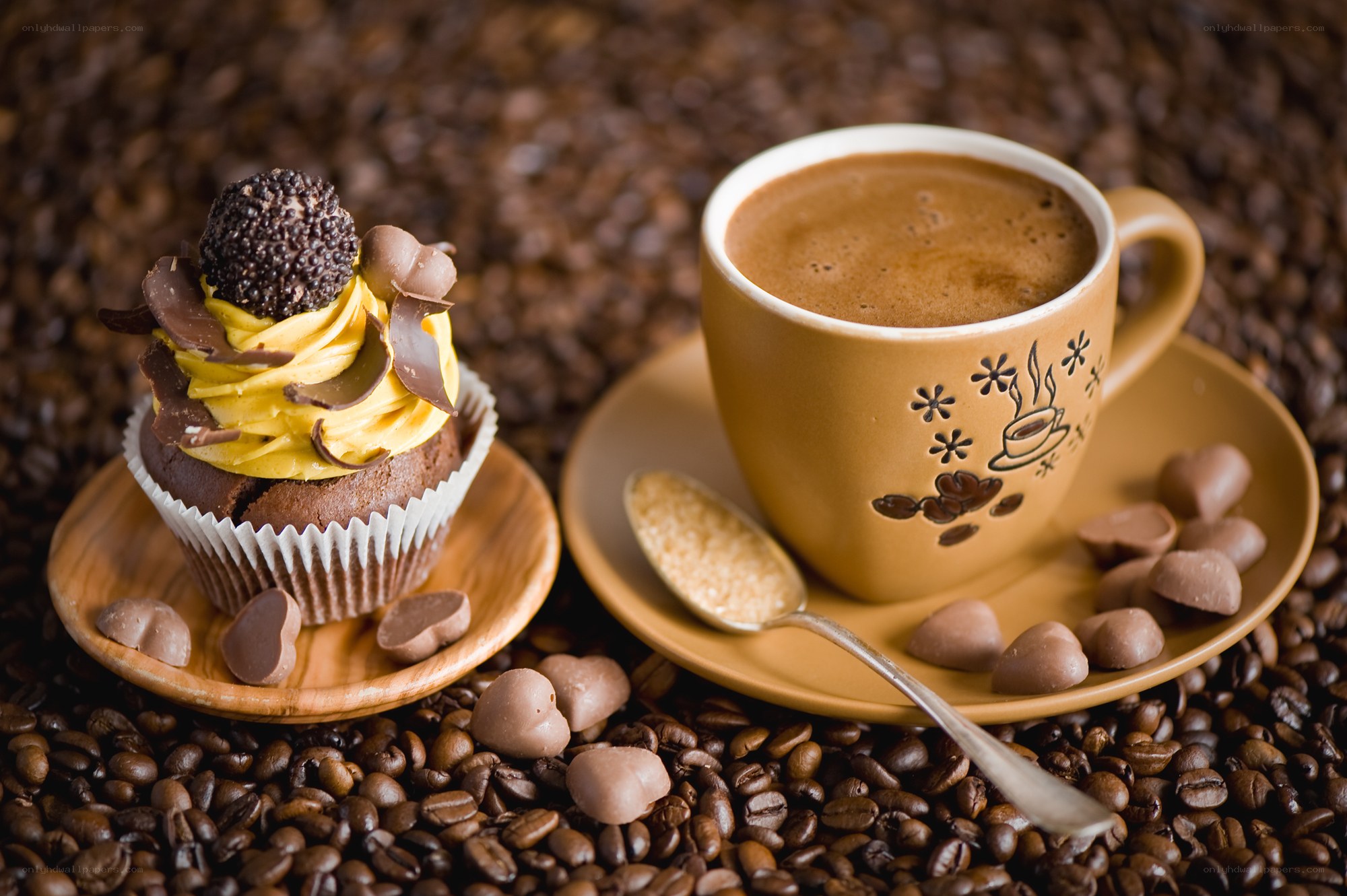 coffee and chocolate cupcake