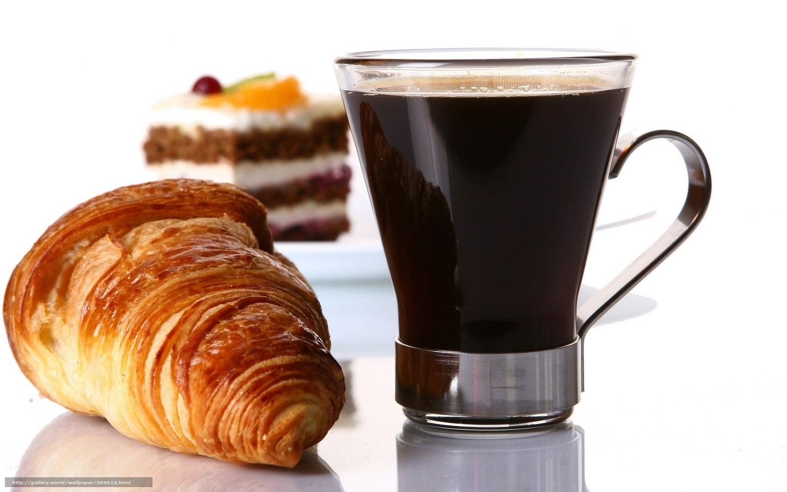coffee and croissant breakfast