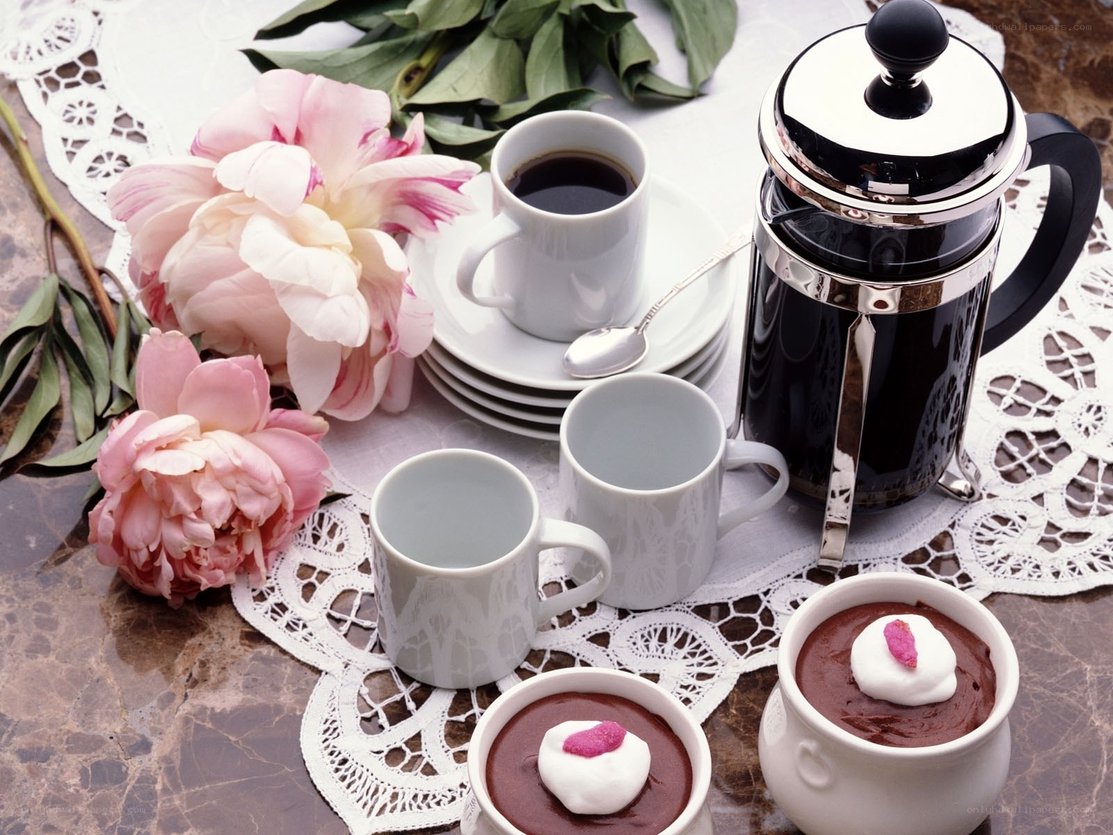 Coffee and dessert with flowers