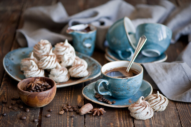 Coffee and Meringues — Blue