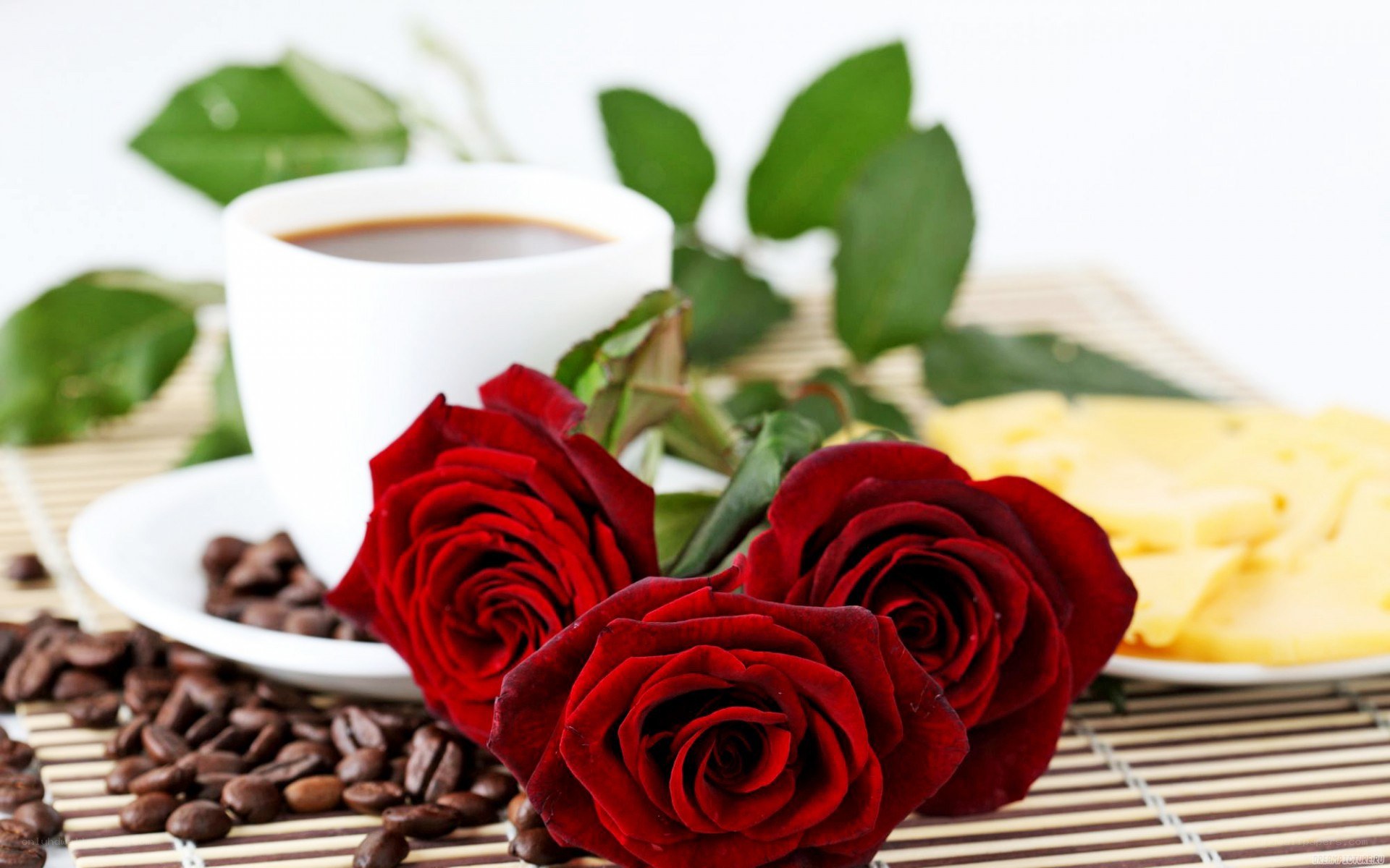 coffee and roses arrangement