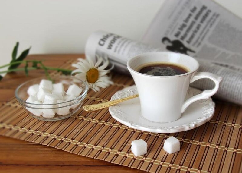 Coffee Cup on Mat — White