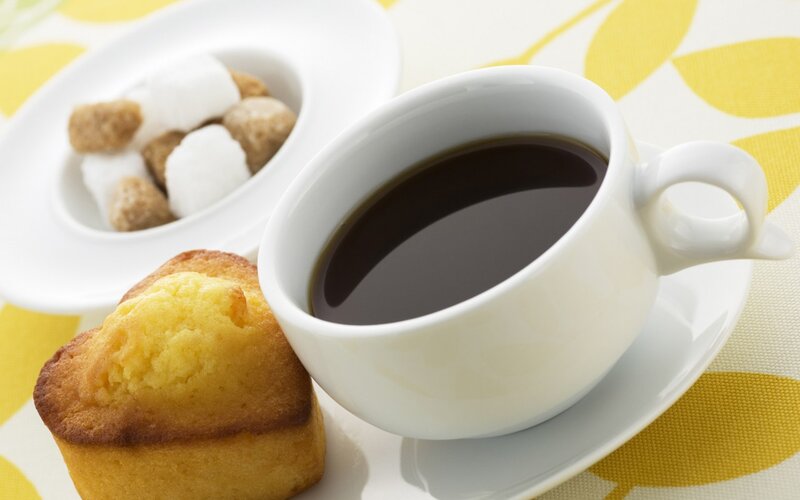 Coffee Cup with Cake — White