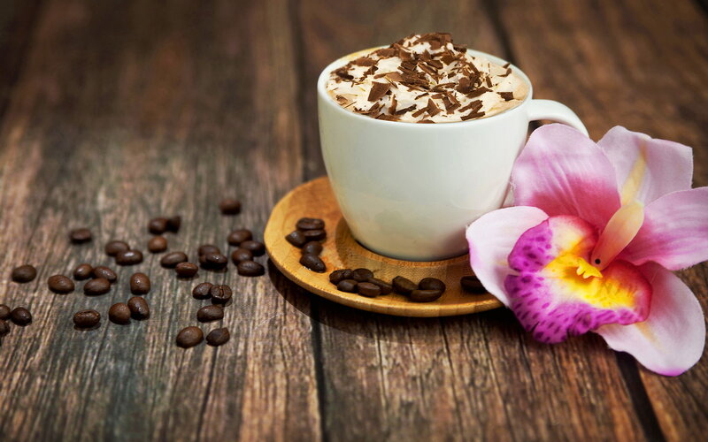 Coffee Cup with Chocolate Shavings — Brown, Calm