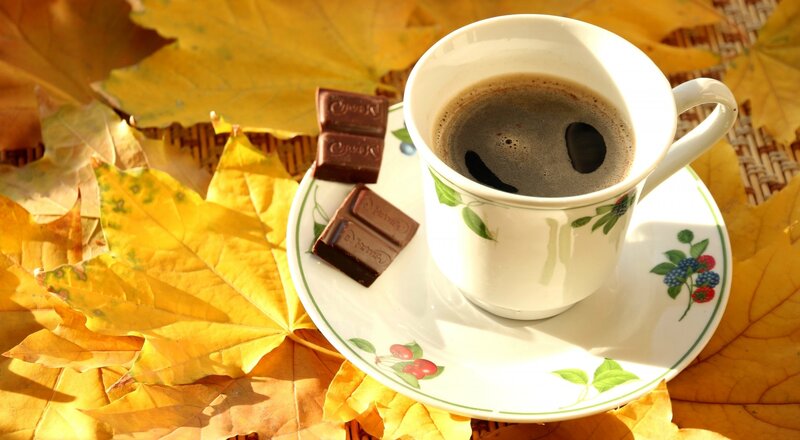 Coffee Cup with Chocolate — Yellow