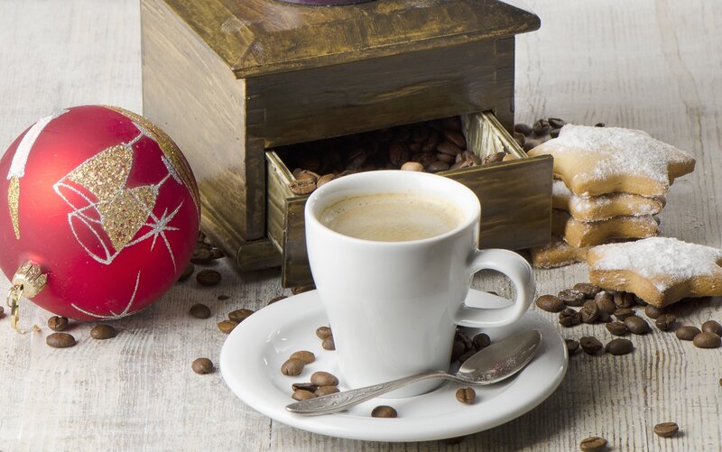 Coffee Cup with Cookies — White