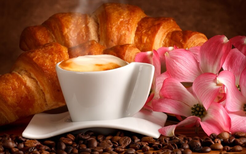 Coffee Cup with Croissant — Brown, Calm