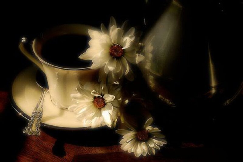 Coffee Cup with Daisies