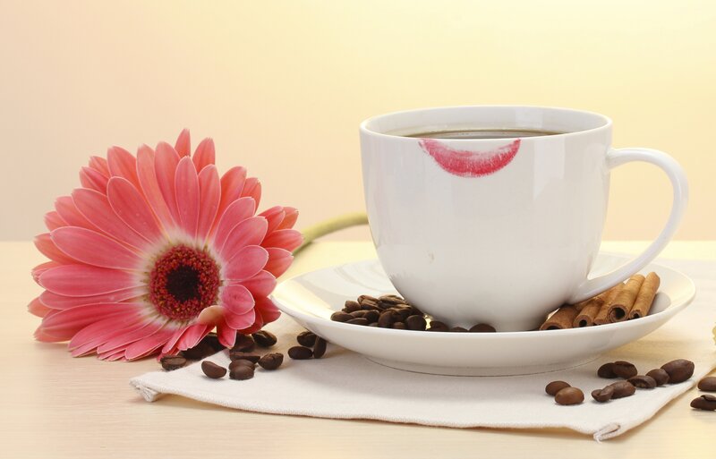 Coffee Cup with Flower — White