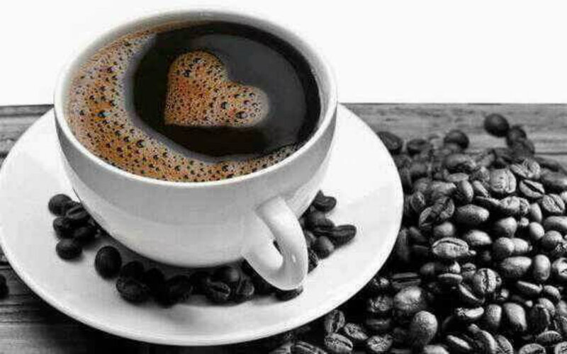 Coffee Cup with Heart Foam — Black