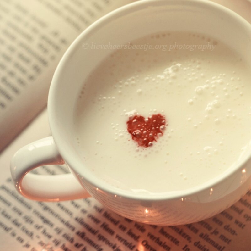 Coffee Cup with Heart — White