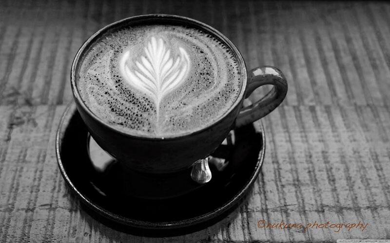 Coffee Cup with Latte Art — Black, Calm