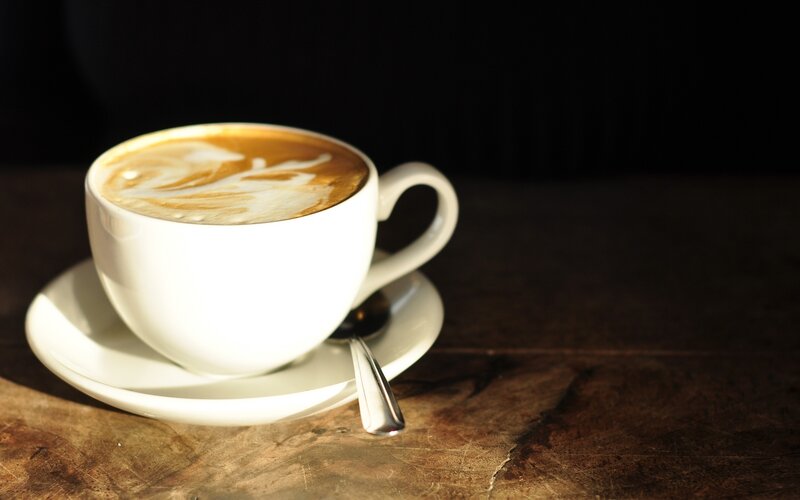 Coffee Cup with Latte Art — White, Dramatic
