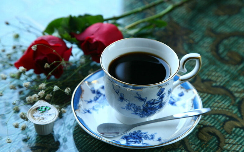 Coffee Cup with Roses — Blue