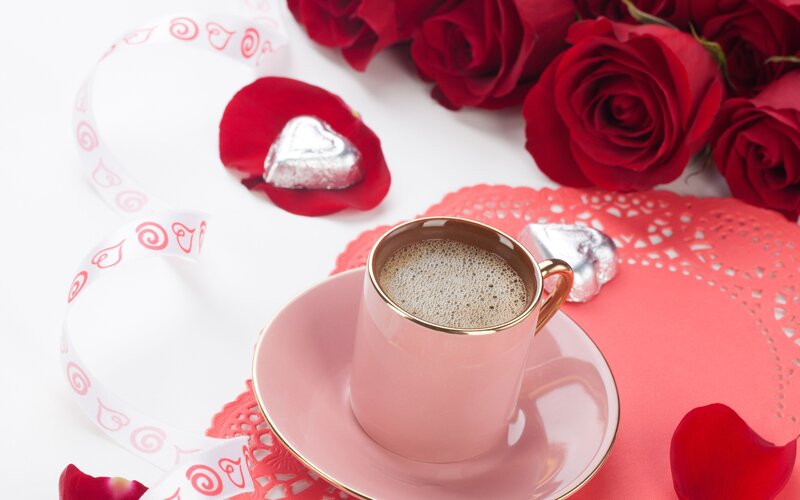 Coffee Cup with Roses — Red, Romantic, Morning