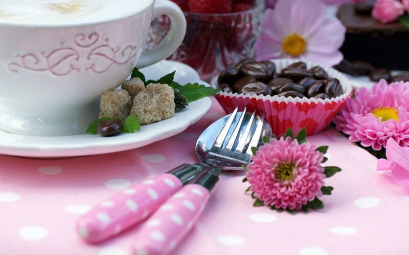 Coffee Cup with Sweets — Pink, Calm