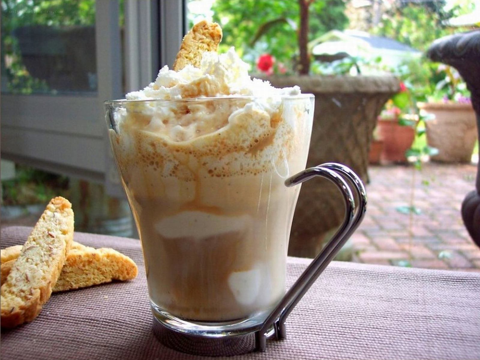coffee drink with biscotti
