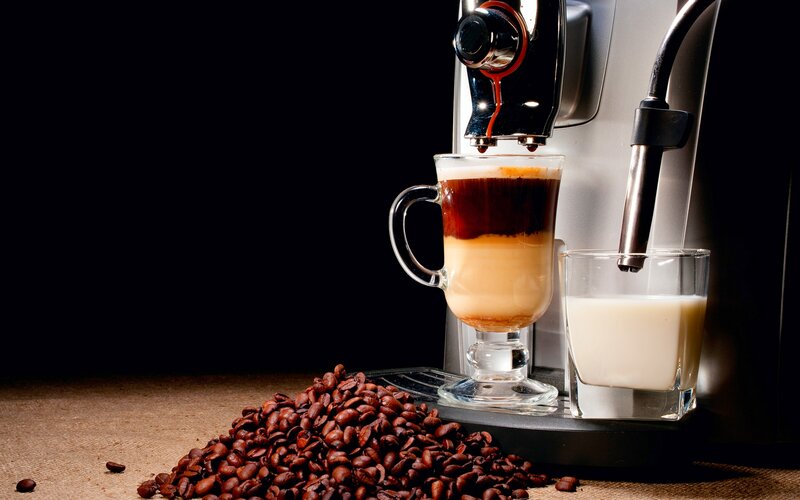 Coffee Machine Pouring Drink — Black