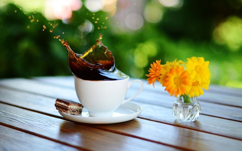 coffee splash with flowers