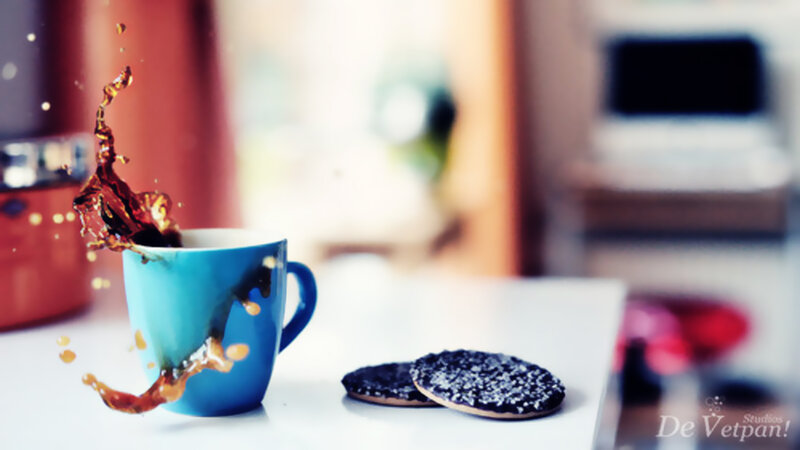 Coffee Splashing from Cup — Blue