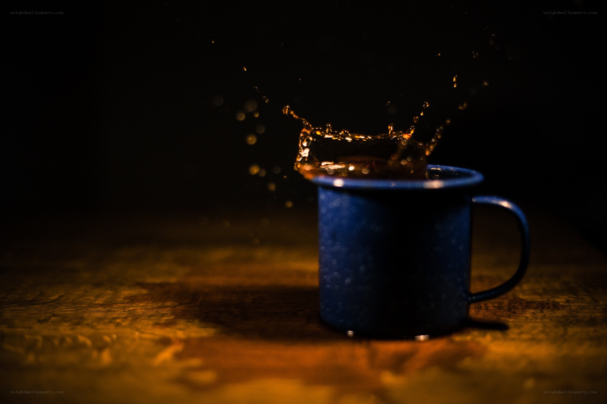 coffee splashing in a mug