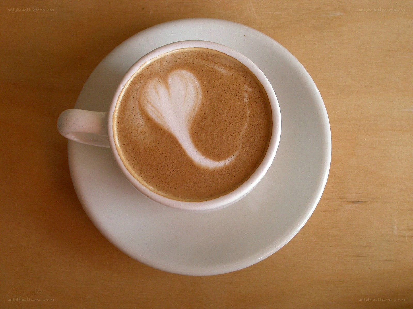 coffee with heart latte art