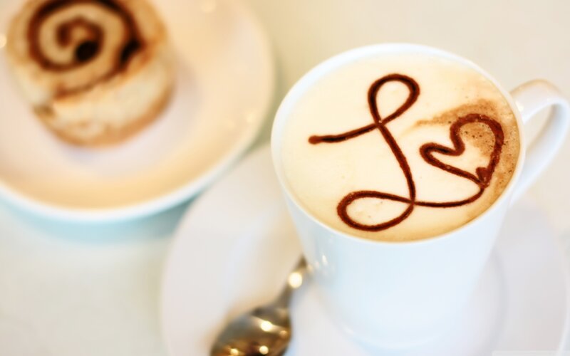 Coffee with Latte Art — White, Calm, Morning, Photograph, Cinnamon Roll
