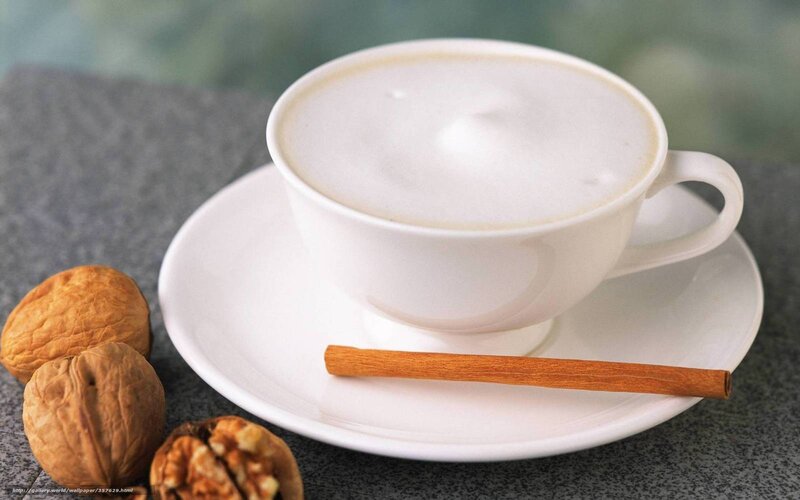 coffee with walnuts and cinnamon