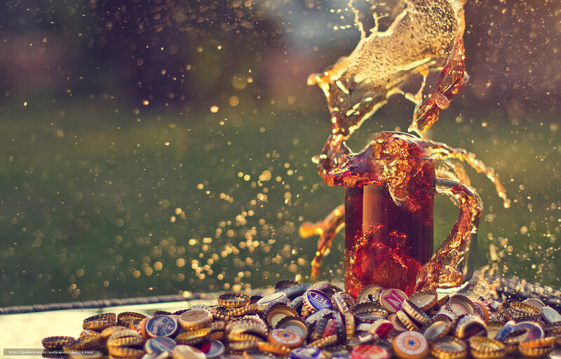 Cola Splash in Mug — Brown, Dynamic, Sunset