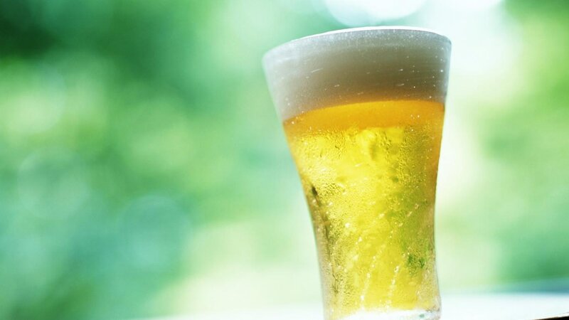 Cold Beer in Glass — Green