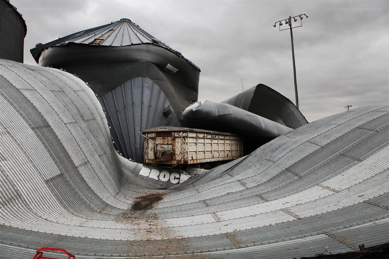 Collapsed grain silo structure