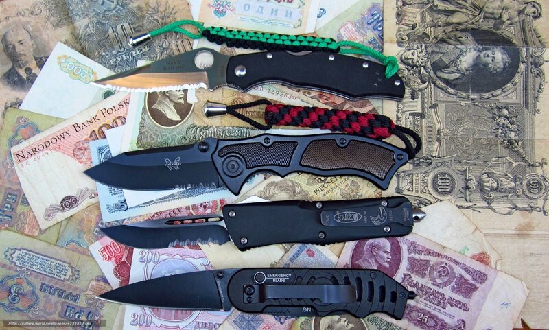 collection of folding knives