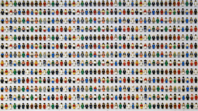 collection of lego minifigures