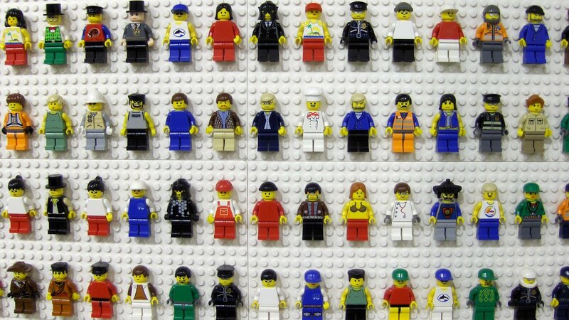 collection of lego minifigures