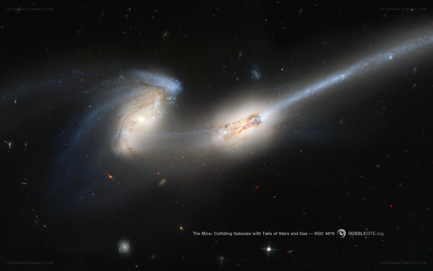 Colliding Galaxies NGC 4676