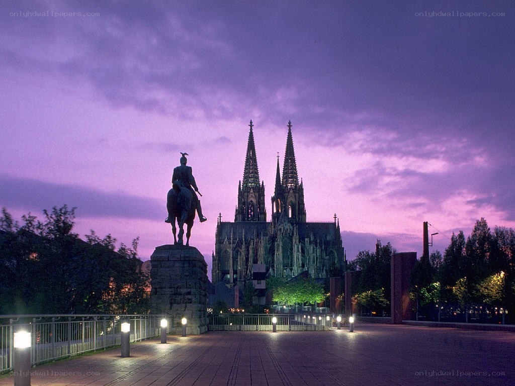 Cologne Cathedral at dusk