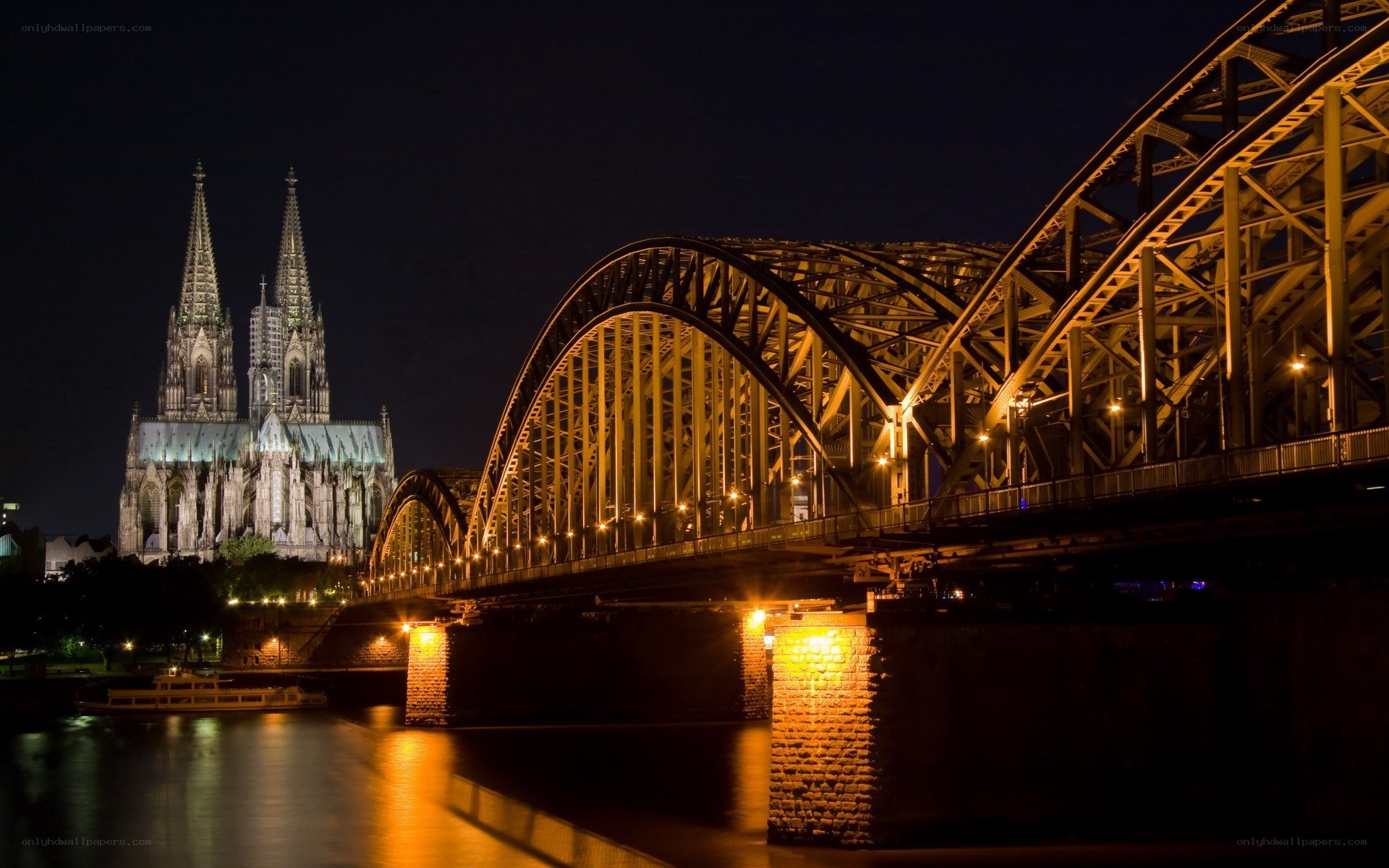 Cologne Cathedral at night