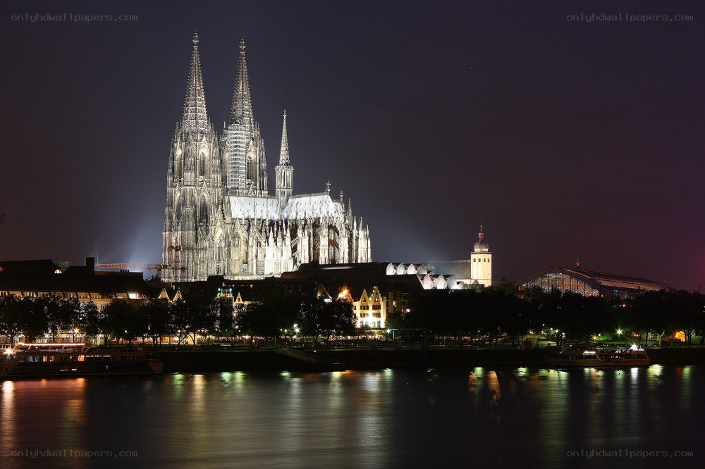 Cologne Cathedral at night
