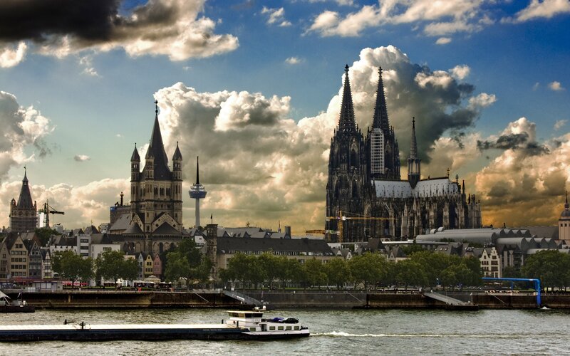 Cologne Cathedral — Blue, Dramatic