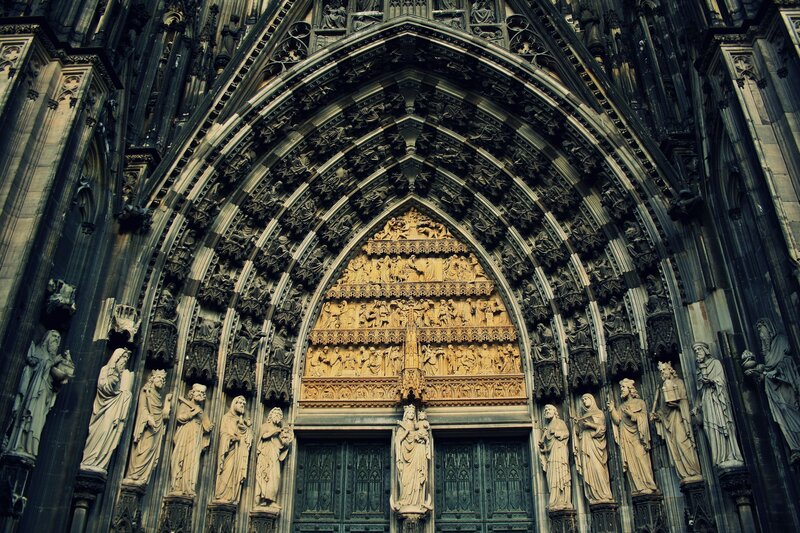 Cologne Cathedral Facade — Gray, Dramatic