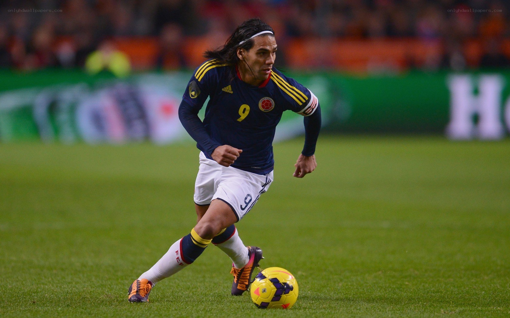 Colombian football player in action