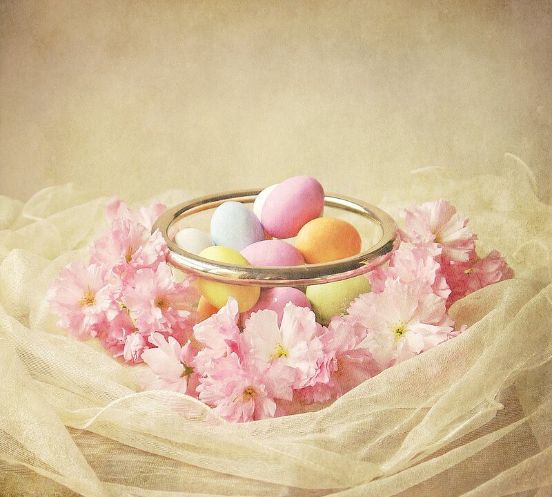 Colored Eggs in Basket — Pink