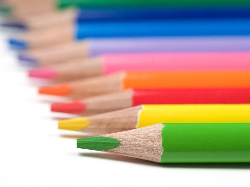 Colored Pencils in Rainbow — Green
