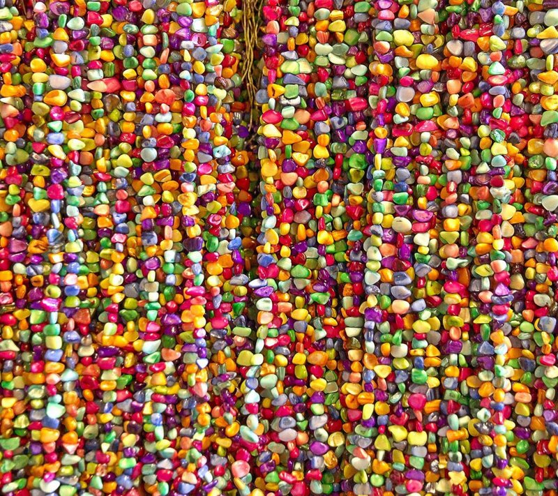 Colorful Beads Hanging — Red