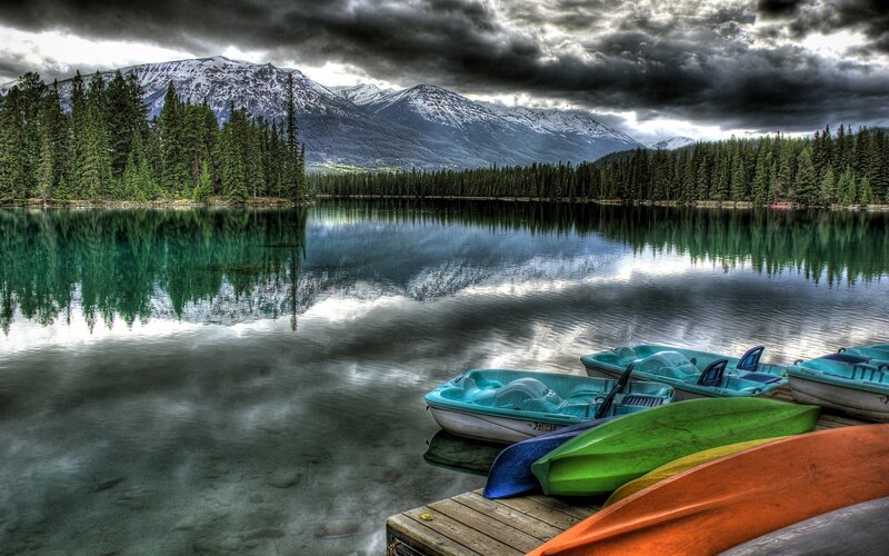Colorful Boats on Lake — Green