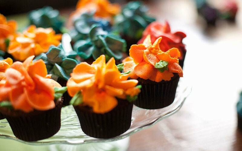 Colorful Cupcakes on Stand — Orange